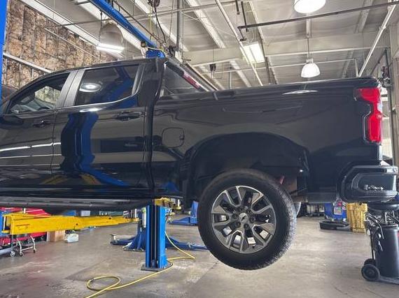 CHEVROLET SILVERADO LTD 2022 1GCUYEET3NZ169426 image